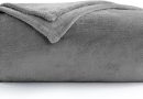 Aisbo Plaid Couverture Polaire 150×200 – Plaid Lit Jete de Canape, Couverture Canapé 150 x 200 Flanelle 1 Personne Doux et Chaud, Gris – Le détail qui change tout au quotidien