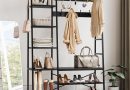 YITAHOME Portemanteau avec Rangement pour Chaussures, Arbre d&rsquo;entrée sur Pied avec Banc, Porte-Manteau Industriel avec 5 étagères, Tringle à Vêtements pour Chambre à Coucher Salon Couloir, Noir – Le détail qui change tout au quotidien